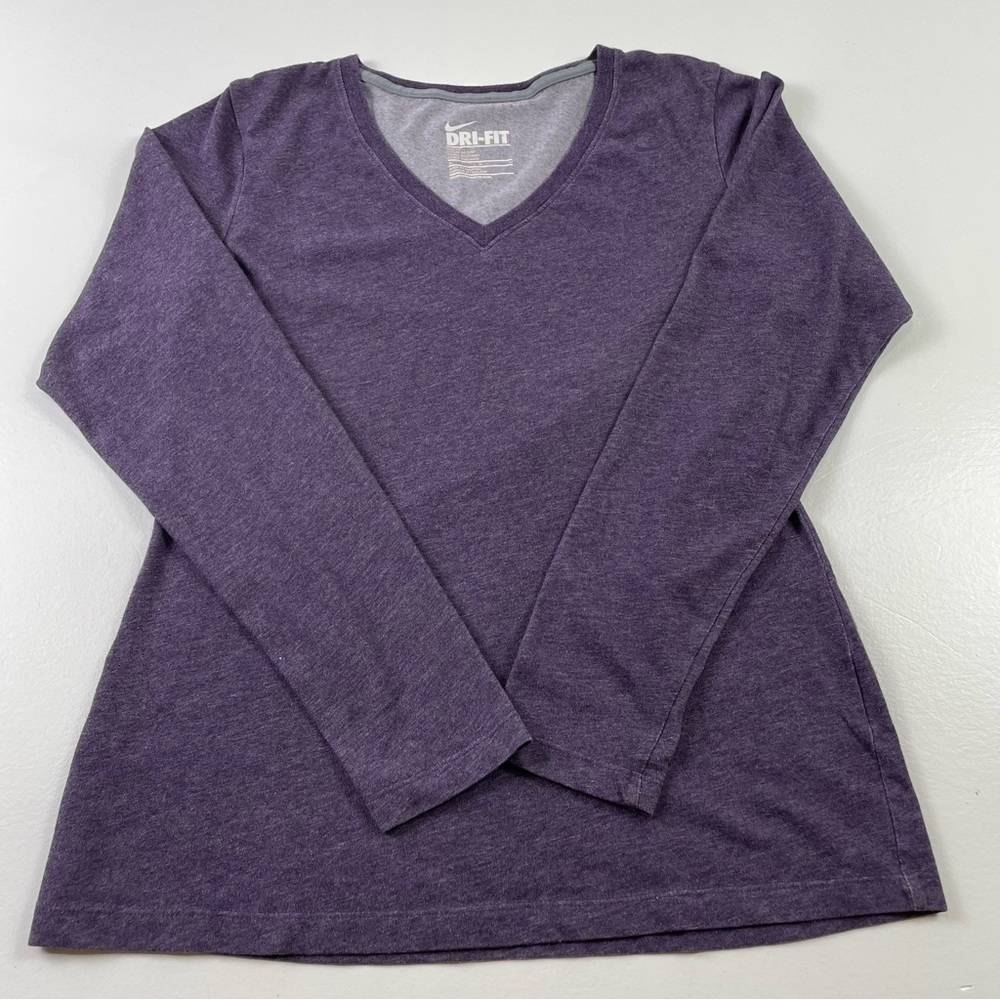 Nike DriFit Women Top Medium V-Neck Slim Fit Top Performance Purple athleisure